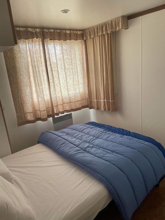 Mobil-Home 4/6 Personnes , Terrasse Couverte ,Piscine Chauffee . Biville-sur-Mer Dış mekan fotoğraf